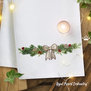 Bordüre mit Tannenzapfen und Schleife. Maschinenstickdesign – 2 Größen