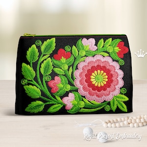 花の民族モチーフの機械刺繍デザイン