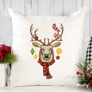 Christmas Reindeer with Bullfinch Machine Embroidery Design - 3 sizes