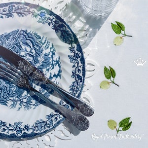 Diseño de bordado de máquina de manzana pequeña - 4 tamaños