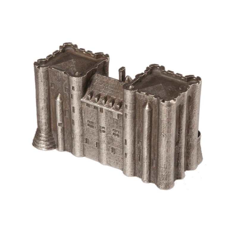 Donjon de Niort castle historical architecture scale model 1:1000 French British building knight souvenir miniature Archiminima image 9