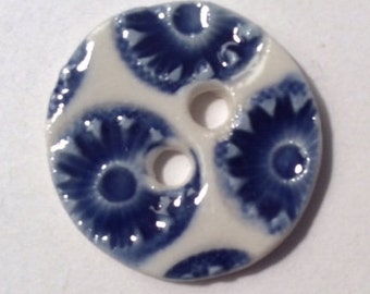 Spécial 1 pouce fait à la main fine porcelaine céramique céramique boutons de couture, blanc de lait brillant - cobalt marine Delft bleu, design floral fleur