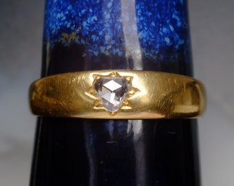 Antique Late Victorian 18ct Gold Heart Shaped Rose Cut Diamond Solitaire Ring