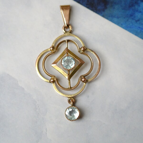 Antique Edwardian Era 9ct Gold & Aquamarine Pendant, circa 1910