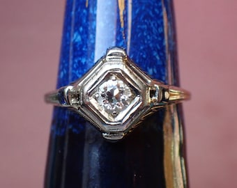 Vintage Art Deco White Gold Geometric Diamond & Sapphire Ring