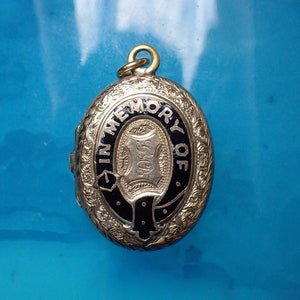 Antique Victorian 9ct Gold B&F In Memory Of Buckle Mourning Locket