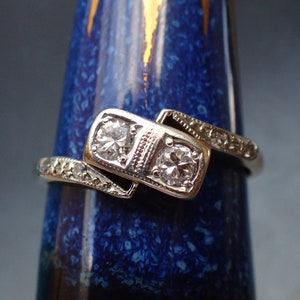 Antique Art Deco 18ct Gold & Platinum Diamond Toi et Moi Crossover Ring
