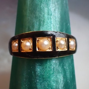 Antique Late Victorian 15ct Gold Black Enamel & Pearl Ring, circa 1890