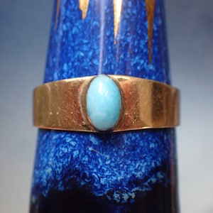 Pretty Vintage 14K Gold Turquoise Glass Solitaire Ring
