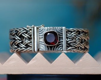 Vintage Sterling Silver & Garnet Woven Link Bracelet