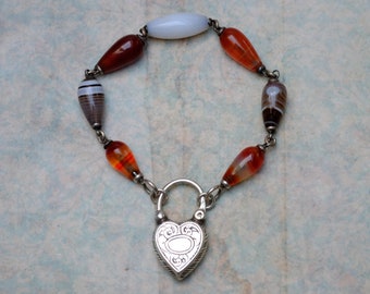 Striking Vintage Silver & Agate Heart Shaped Padlock Bracelet