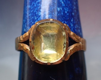 Antique Georgian Pinchbeck Citrine Paste Solitaire Ring, circa 1820
