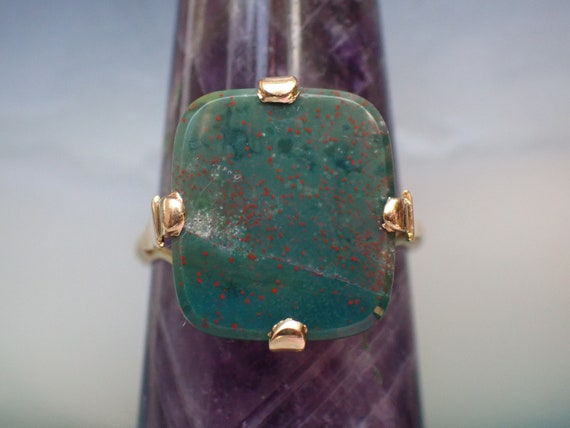 Antique 9ct Gold & Bloodstone Signet Ring - image 1