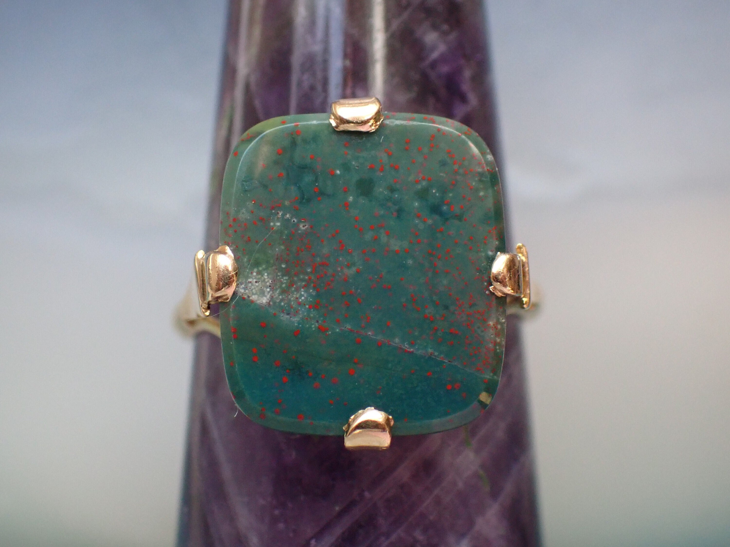 Gold bloodstone hotsell