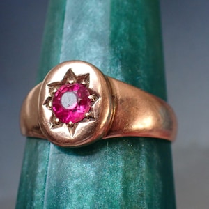 Antique 9ct Gold Synthetic Ruby Star Ring, hallmarked 1904