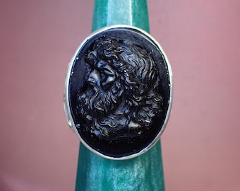 Chunky Vintage Silver & Black Glass Zeus Cameo Ring