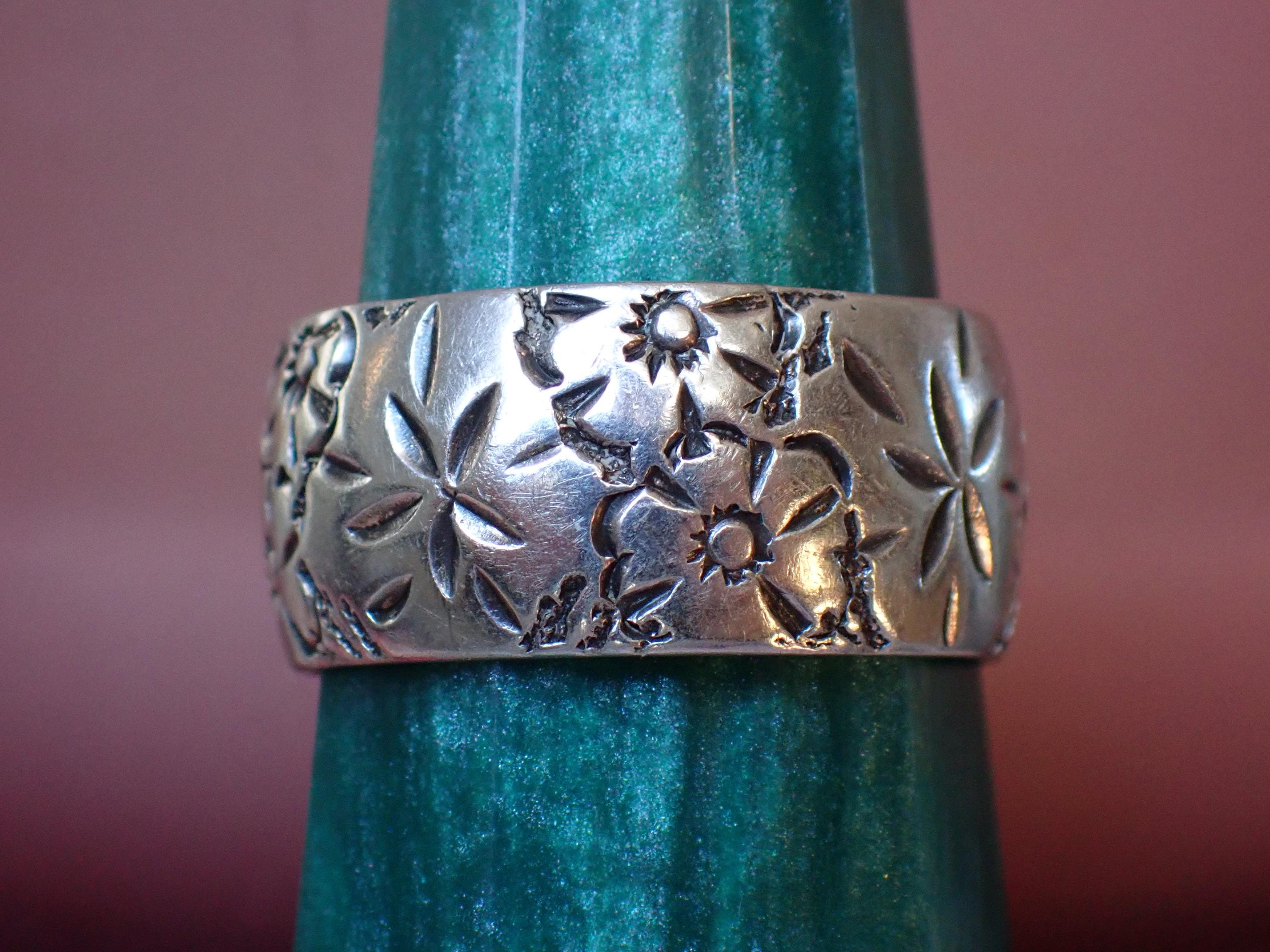 Vintage 1970's Sterling Silver Engraved Flower Wide Band Ring - Etsy