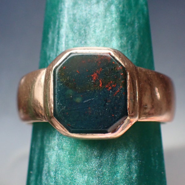 Antique Victorian 9ct Gold Bloodstone Signet Ring, hallmarked 1887