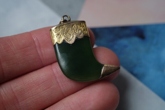 Antique Late Victorian Gold & Nephrite Tiger Claw Pendant, Circa 1900 