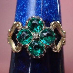 Antique Early Victorian Gold Filled Emerald Paste Cross Ring, c1840