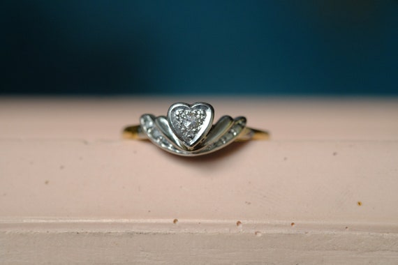 Vintage Art Deco 18ct Gold Platinum Diamond Heart Wishbone Ring