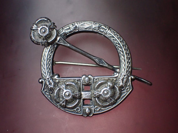 Antique Sterling Silver Celtic Royal Tara Brooch,… - image 1