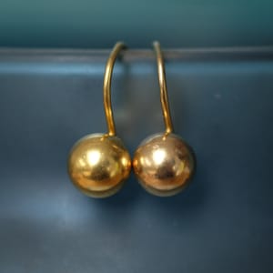 Antique Late Victorian 9 Carat Gold Orb Screw Earrings, circa 1900