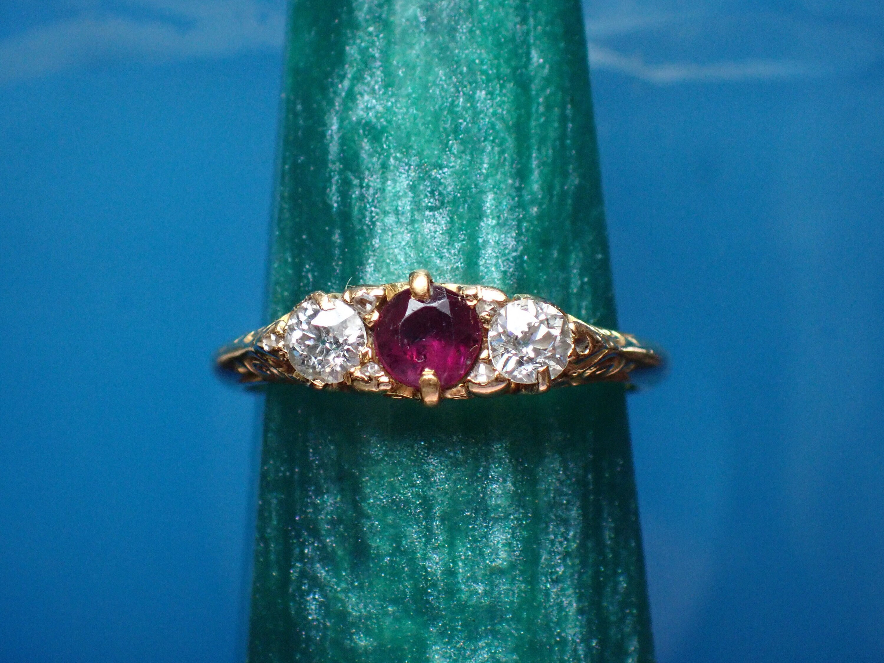 Garnet pave hotsell ring