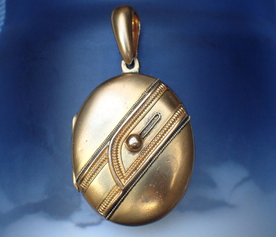 Antique Victorian Pinchbeck Buckle Motif Locket, … - image 1