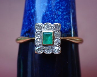 Vintage Art Deco 18ct Gold Platinum Emerald & Diamond Cluster Ring