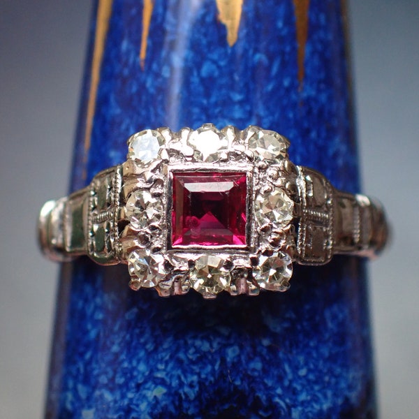 Vintage Art Deco 18ct Gold Platinum Ruby & Diamond Cluster Ring