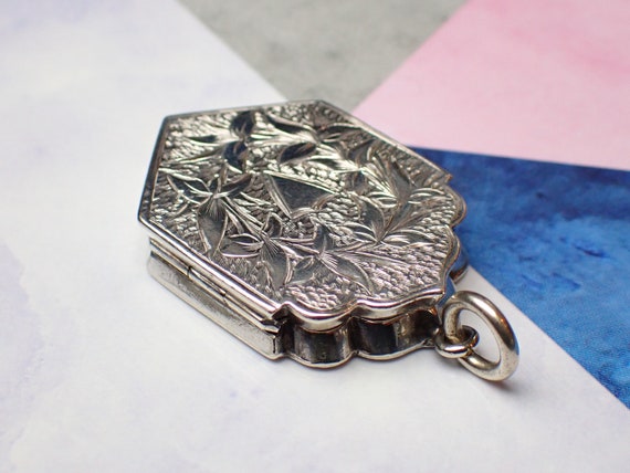 Antique Victorian Silver B&F Engraved Buckle Lock… - image 6
