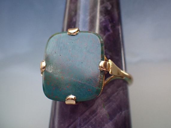 Antique 9ct Gold & Bloodstone Signet Ring - image 2