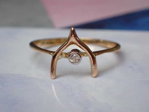 Beautiful Vintage 18ct Gold Diamond Wishbone Ring - Gem