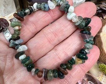 Moss Agate Crystal Chip Bracelet - Moss Agate Stretch Bracelet - Moss Agate Gemstone Bracelet - Stretch Bracelet - Boho Bracelet