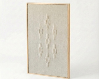 Enmarcado VIII - Tapiz de pared de lana tejida - Arte textil moderno enmarcado estilo Wabi Sabi