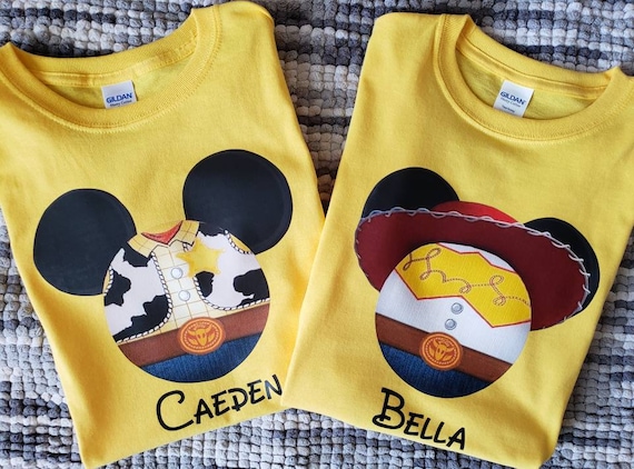 Camiseta Toy Story Woody Correndo Camisa Personalizada Adulto E Infantil I.886471726 - Foto 4