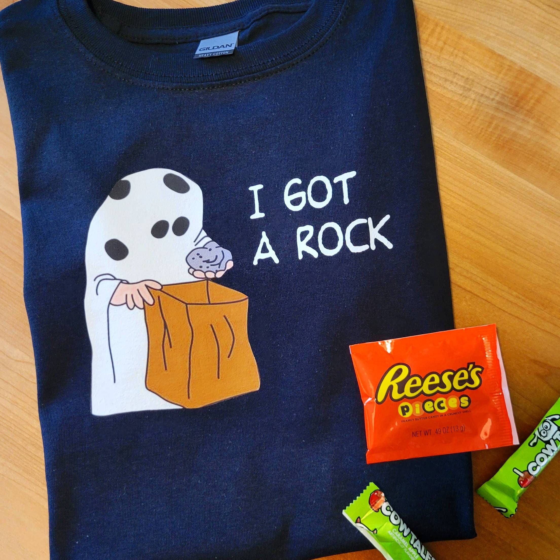 I Got A Rock Charlie Brown Peanuts Inspired Halloween T Shirt Etsy
