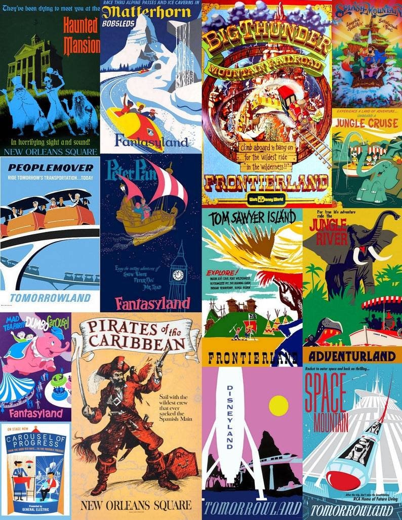 K&ouml;nnte beinhalten: Eine Collage von Vintage-Plakaten, die verschiedene Attraktionen in einem Vergn&uuml;gungspark bewerben. Die Poster zeigen leuchtende Farben, Illustrationen und Text. Einige der Attraktionen sind das Haunted Mansion, die Big Thunder Mountain Railroad, Pirates of the Caribbean und Space Mountain.