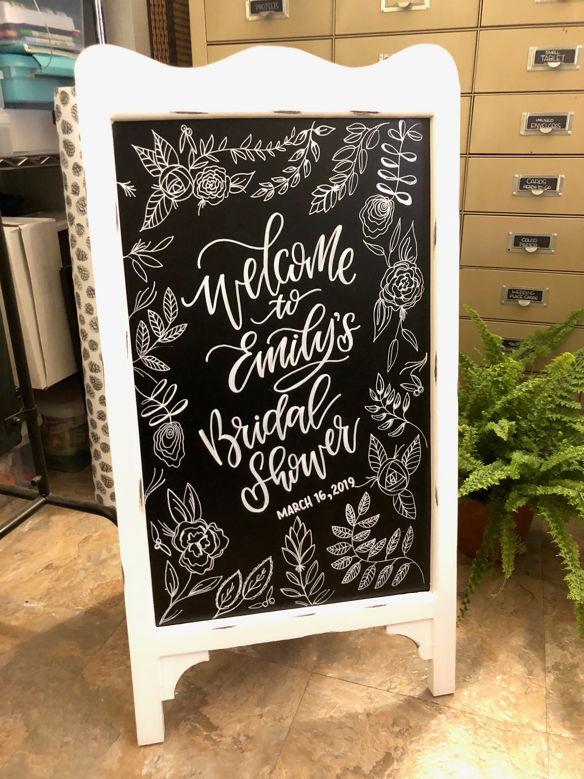 Wedding Sign Chalk Style Black /& White Lights Signing Frame Guestbook