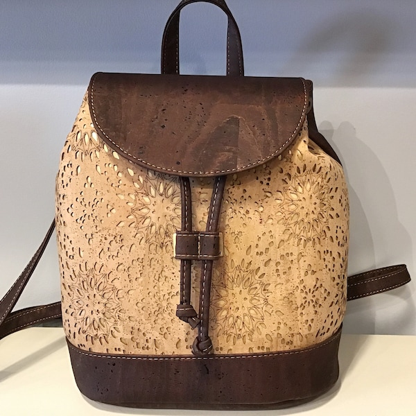 Cork back pack,  brown and natural, Vegan, Eco Friendly, Cruelty Free, Sac a Dos, Ruckzack