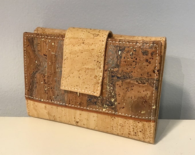 Cork, small wallet, vegan, cruelty free, eco friendly