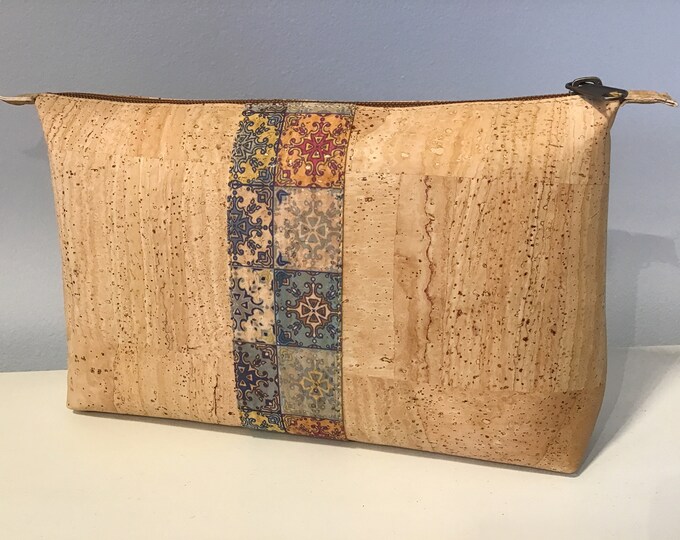 Cork bag / make-up bag in high quality cork, vegan, cruelty free, Eco Friendly