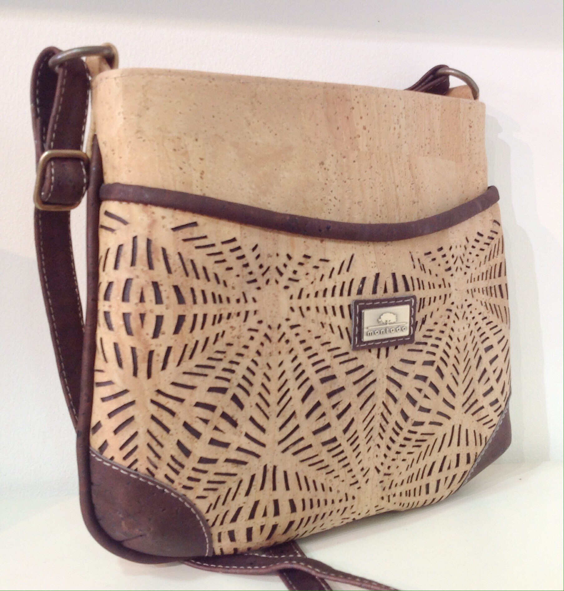 Cork shoulder bag, natural and brown cork Montado Vegan Eco Friendly