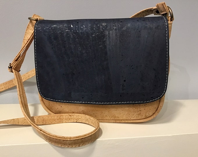 Cork shoulder/cross body bag high quality, Vegan, Cruelty free, Eco Friendly