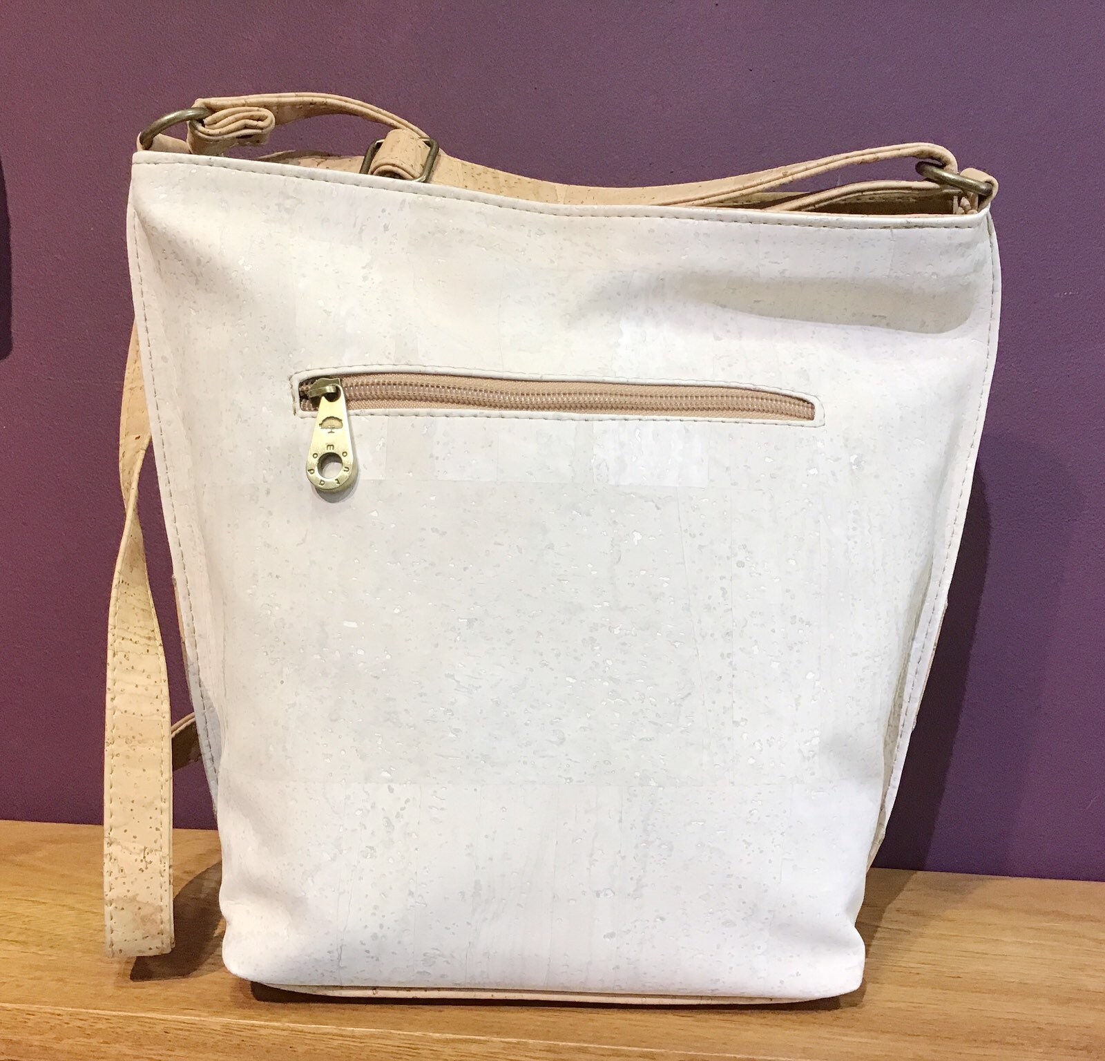 Cork cross body bag, white and natural cork Montado Vegan Eco Friendly