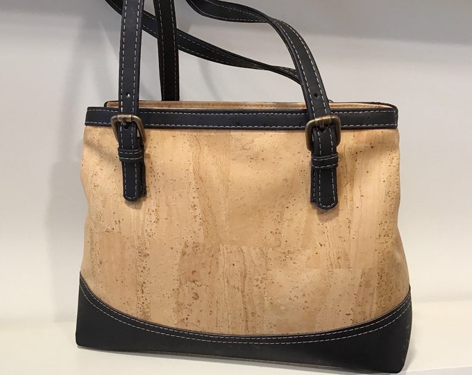 Cork shoulder bag, natural and black - Vegan - Eco Friendly