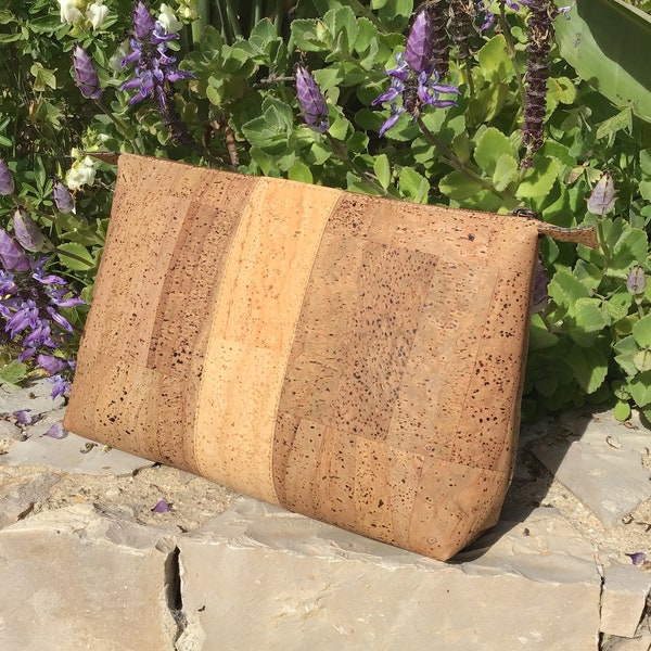 Cork bag / make-up bag in high quality cork, vegan, cruelty free, Eco Friendly