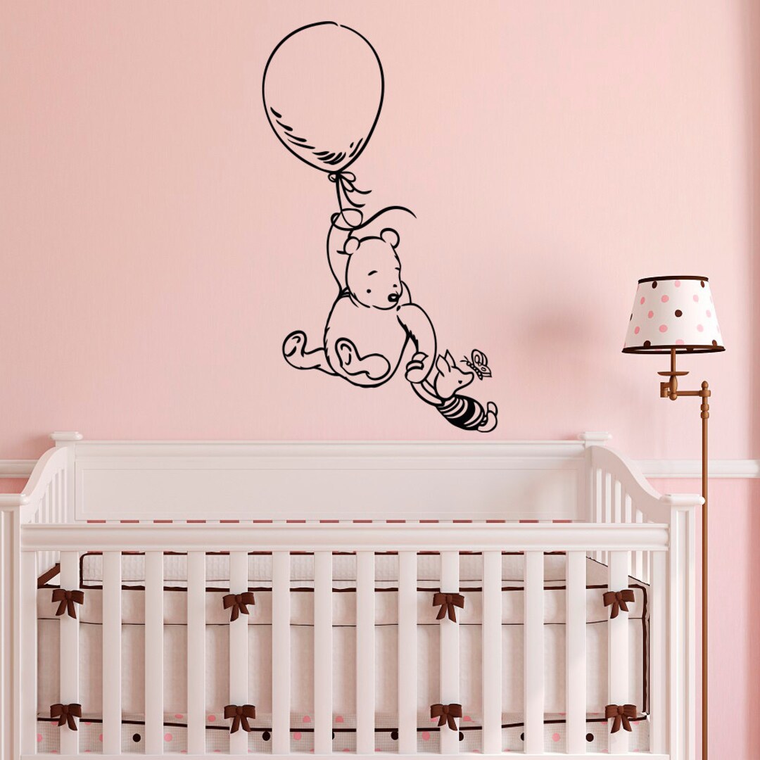 Sticker Mural Winnie L'Ourson – Déco Chambre Bébé – Multicolore – Amovible – Neuf