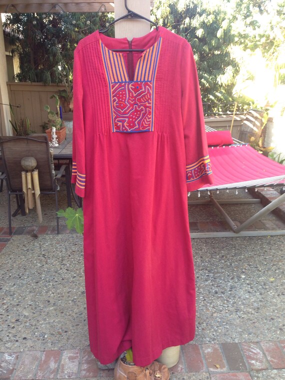 VINTAGE HIPPIE DRESS